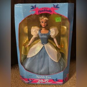 1995 Walt Disney Cinderella Sparkle Eyes Barbie